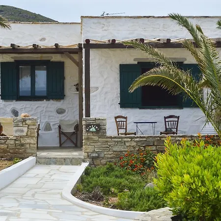 Peristeri Apartment *