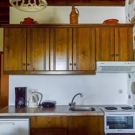 Peristeri Apartment