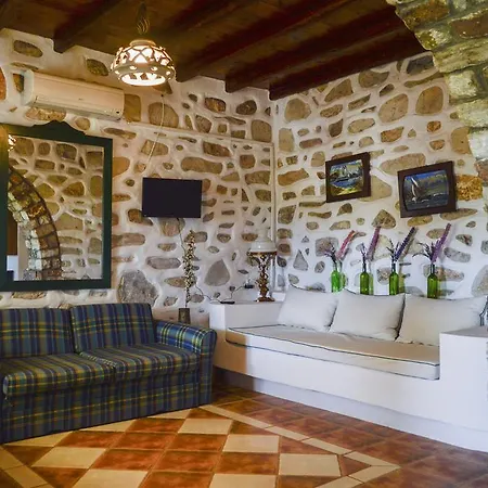 Peristeri Apartment